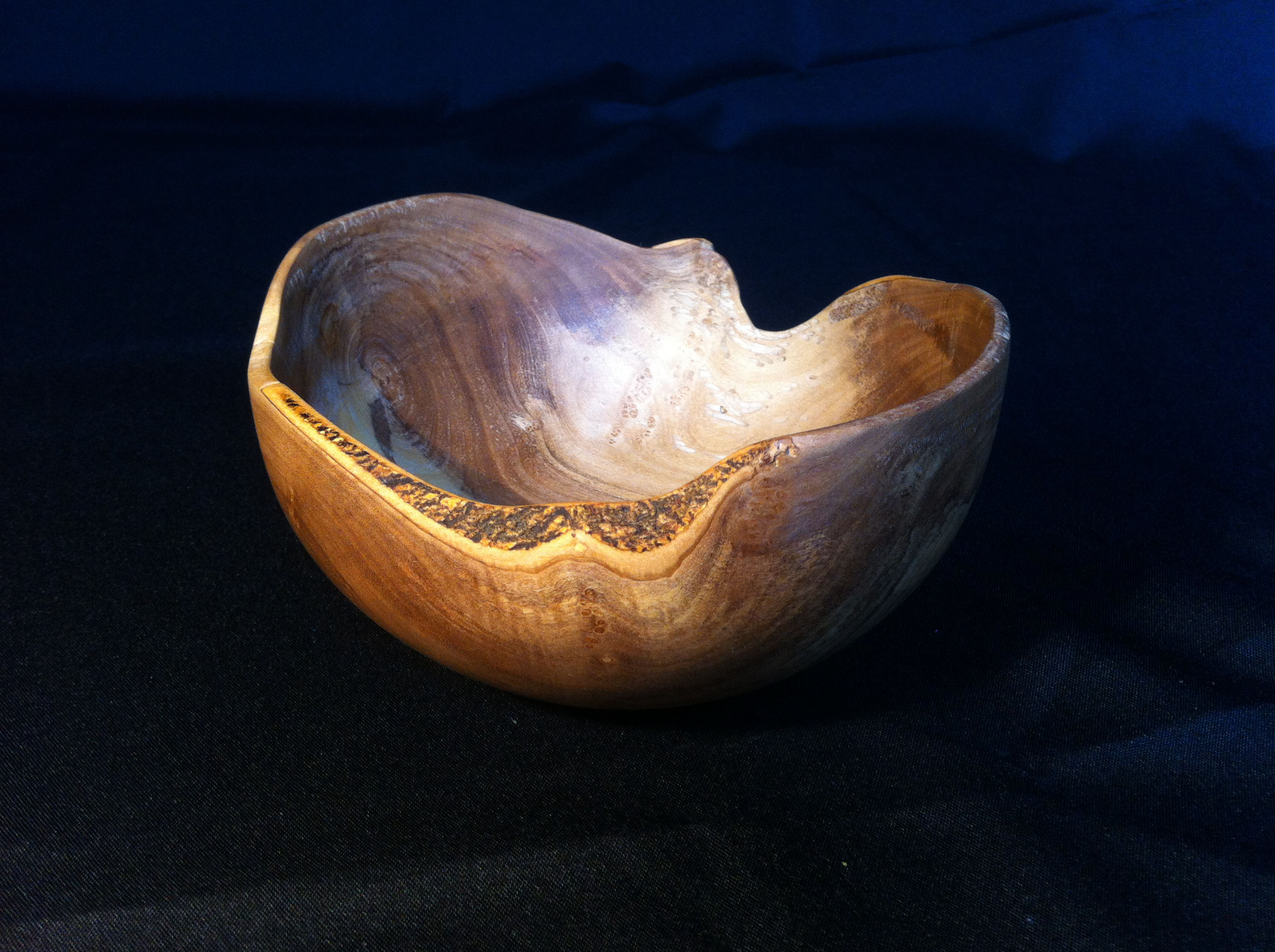 Coupe en bois d'oranger